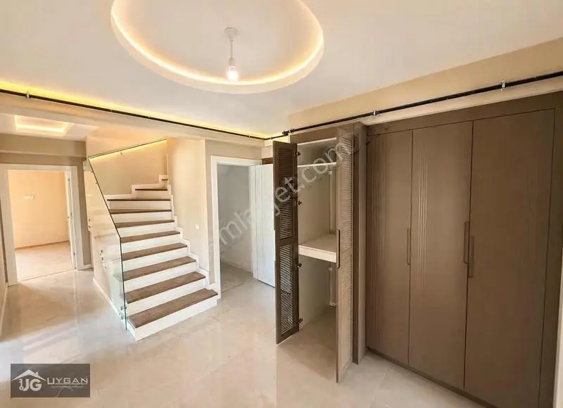 Uygan'dan Muratbey Mah. 320m² 4+2 Havuz & Kapalı Otopark Dubleks