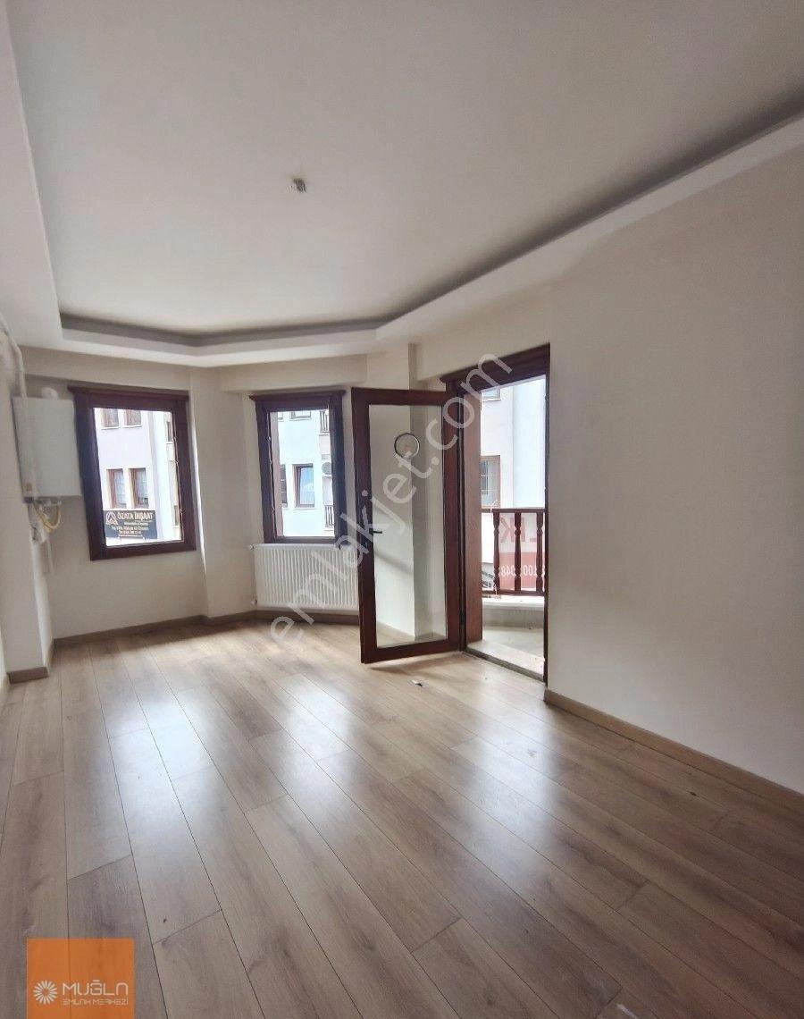 Menteşe Emirbeyazıt'ta Atapark Yanı Kiralık Prestijli 1+1 Ofis - Görsel 2