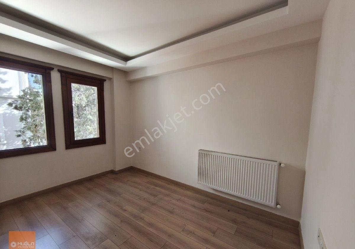 Menteşe Emirbeyazıt'ta Atapark Yanı Kiralık Prestijli 1+1 Ofis - Görsel 3
