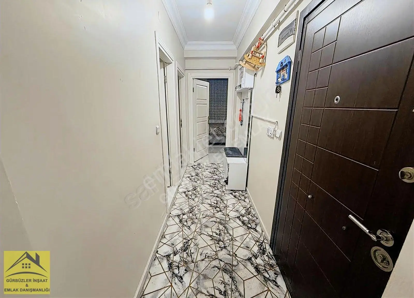M.akifde Satılık 2+1 85m² Bakımlı Masrafsız 1.kat Daire - Görsel 2