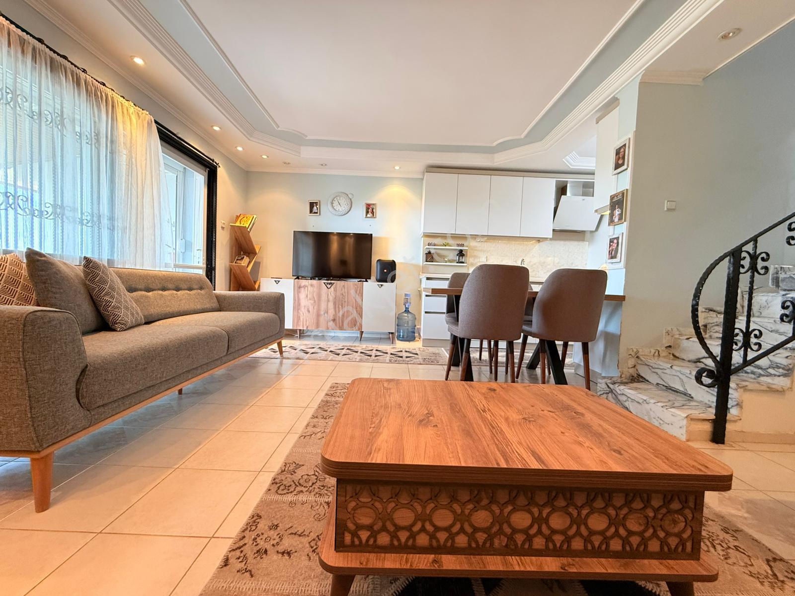 Panaromık Manzara-sahıle Yakın-olımpık Havuz-otopark-özel Bahçeli-doğalgazlı-fırsat Villa - Görsel 10