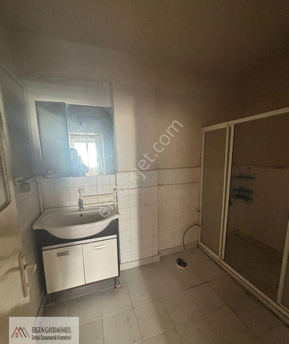 Cumhuriyet Mahallesinde 3+1 Kiralık Ara Kat Daire - Görsel 17