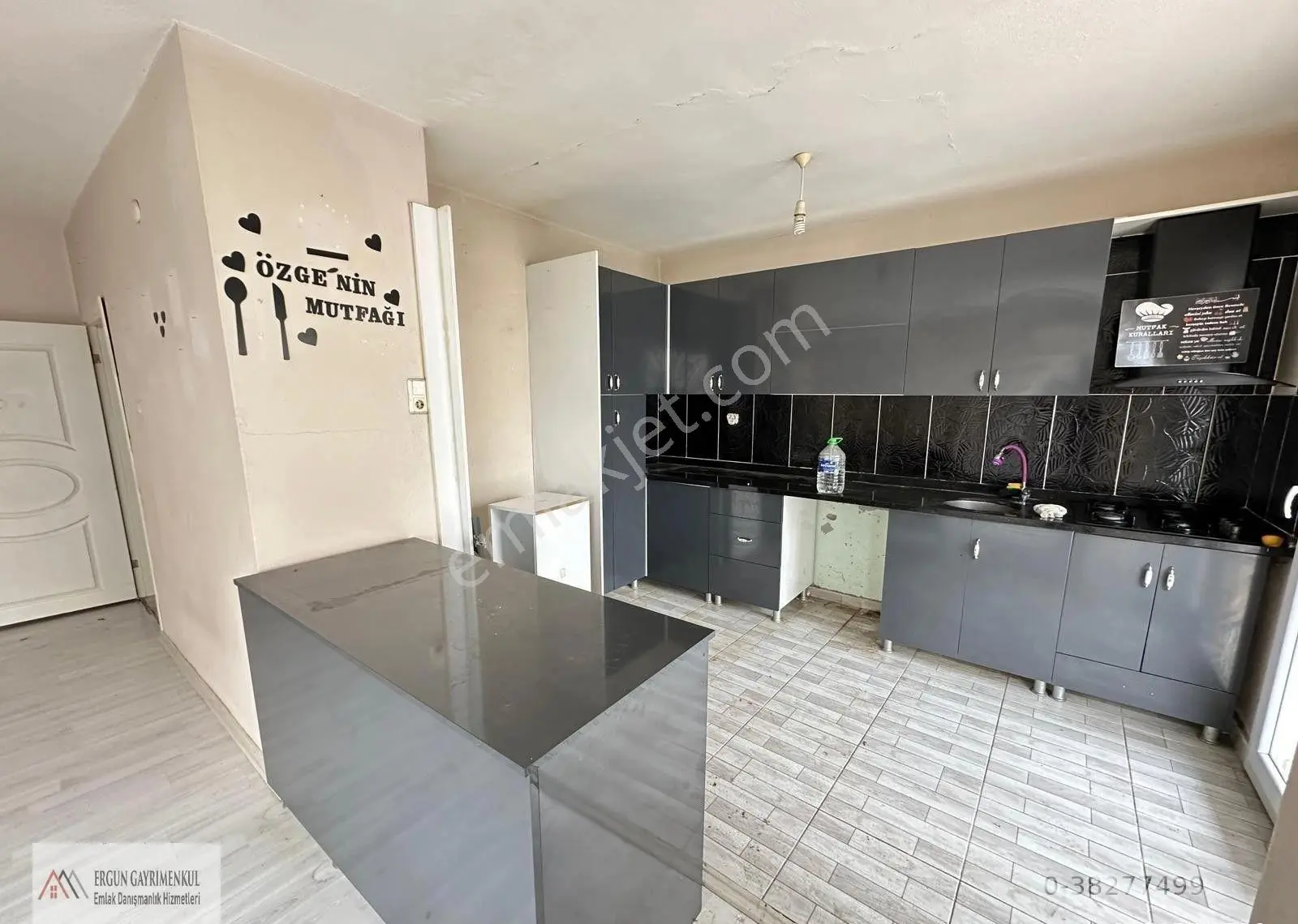 Kiralık 3+1 Geniş Daire | Merkezi Konum | - Görsel 3