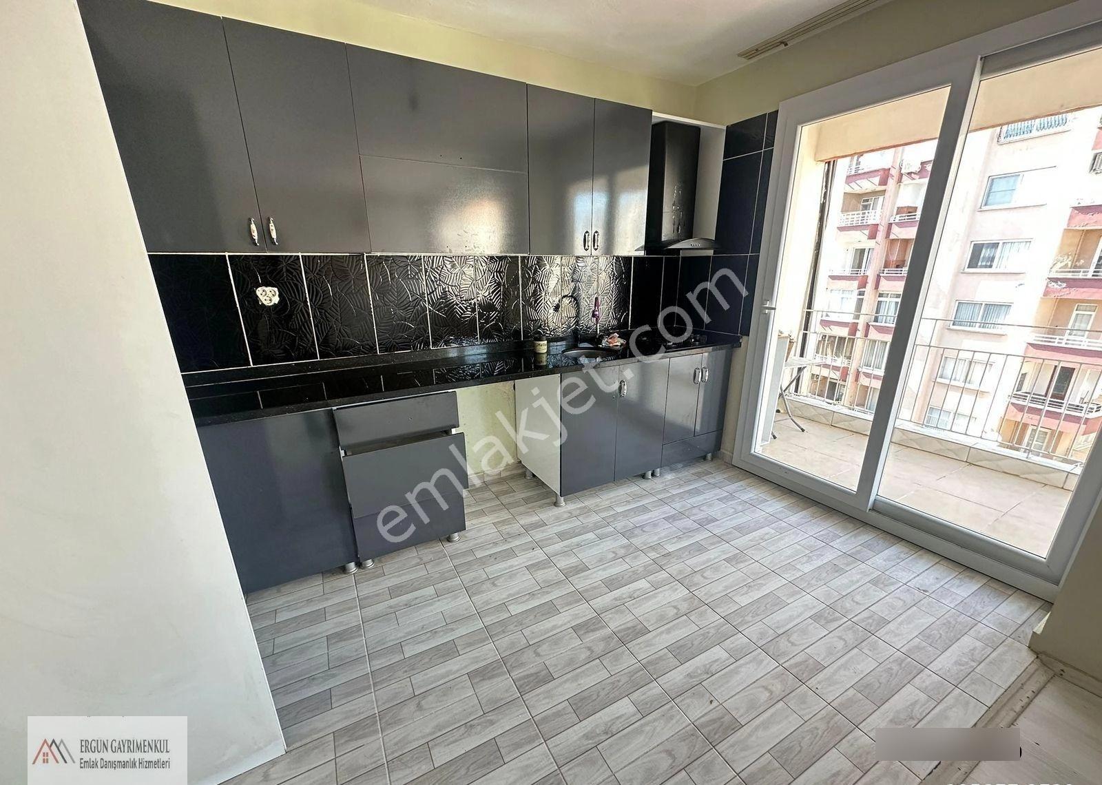 Kiralık 3+1 Geniş Daire | Merkezi Konum | - Görsel 11