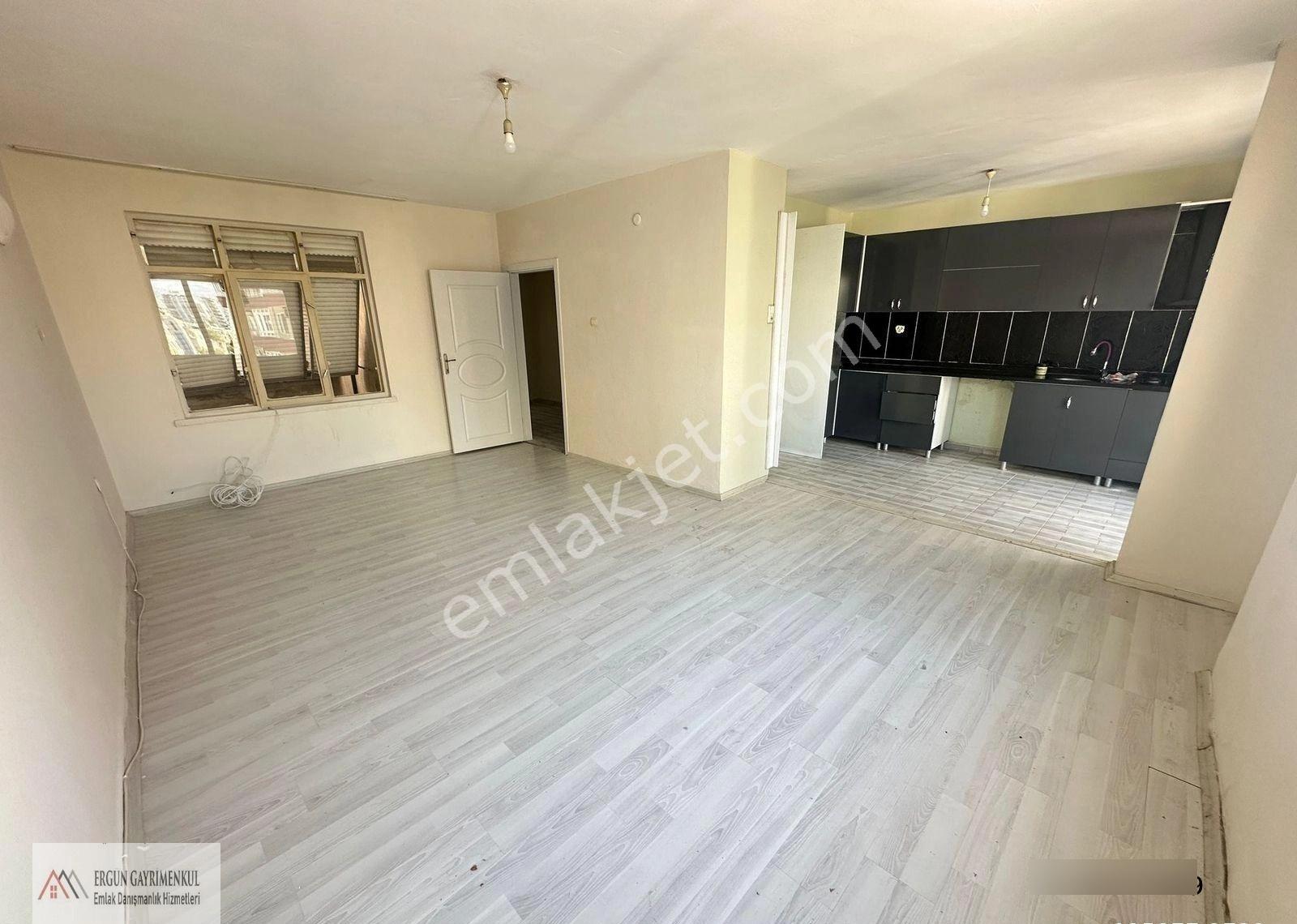 Kiralık 3+1 Geniş Daire | Merkezi Konum |