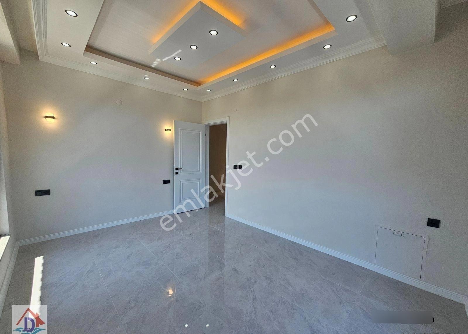 Deniz'e 50 Mt Mesafede 3+1 , Geniş Bahçeli Satılık Villa - Görsel 33