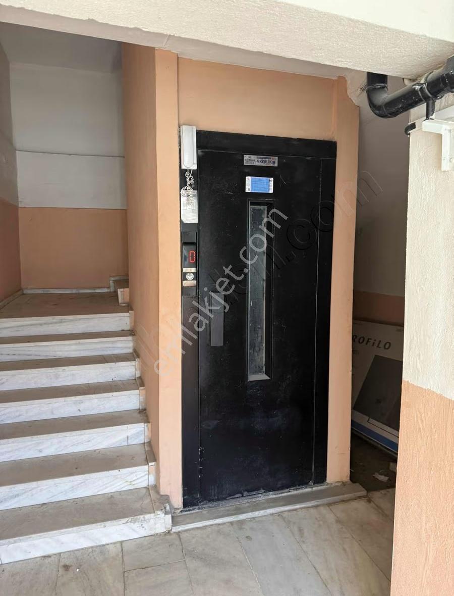 Barış Mahallesinde Bankalar Caddesinin Köşesinde 115 M2 Daire - Görsel 16