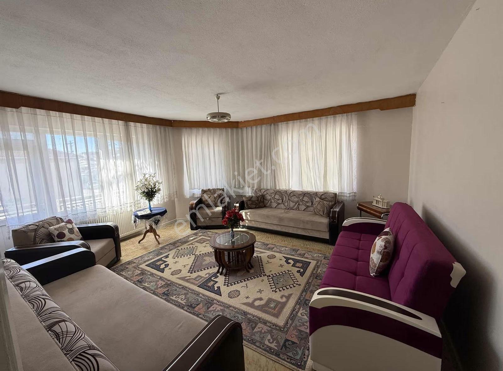 Barış Mahallesinde Bankalar Caddesinin Köşesinde 115 M2 Daire - Görsel 15