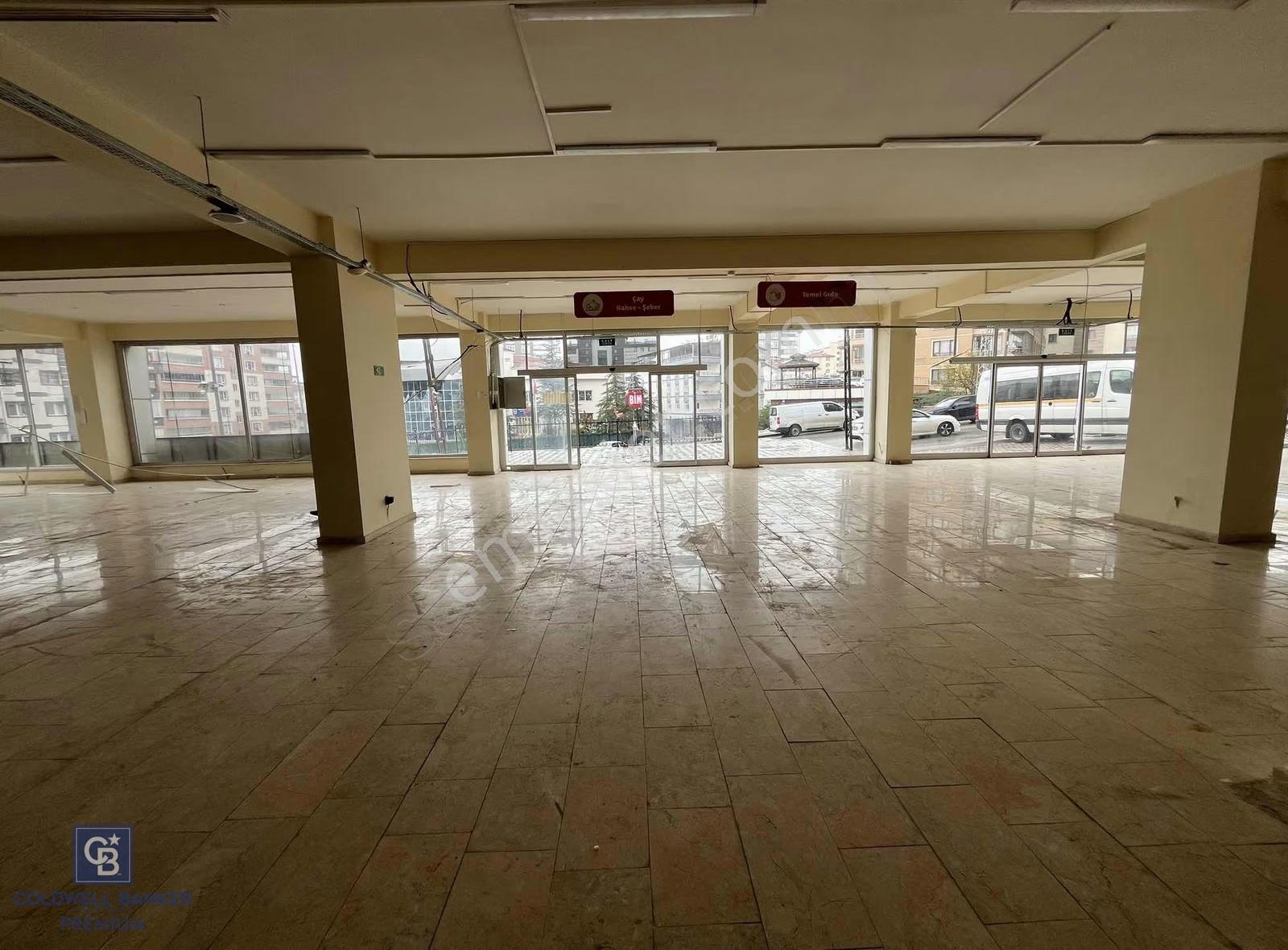 Şentepe Cadde Üzerinde 1'200 M2 İki Katlı Kiralık Dükkan .. - Görsel 2