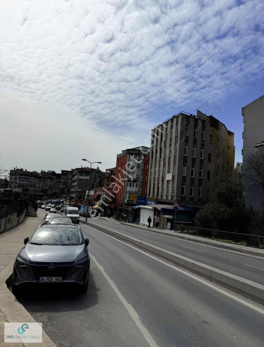 Kartal Minibüs Caddesi Üzerinde Satılık Dükkan - 45m² - Görsel 5