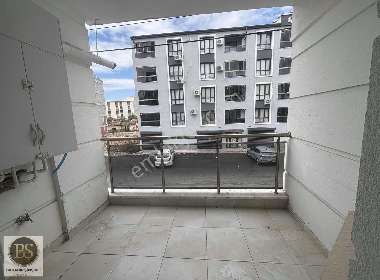 Bahadır Şimşirli'den Prestij Caddesi Yakını Kiralık 3+1 Daire - Görsel 18