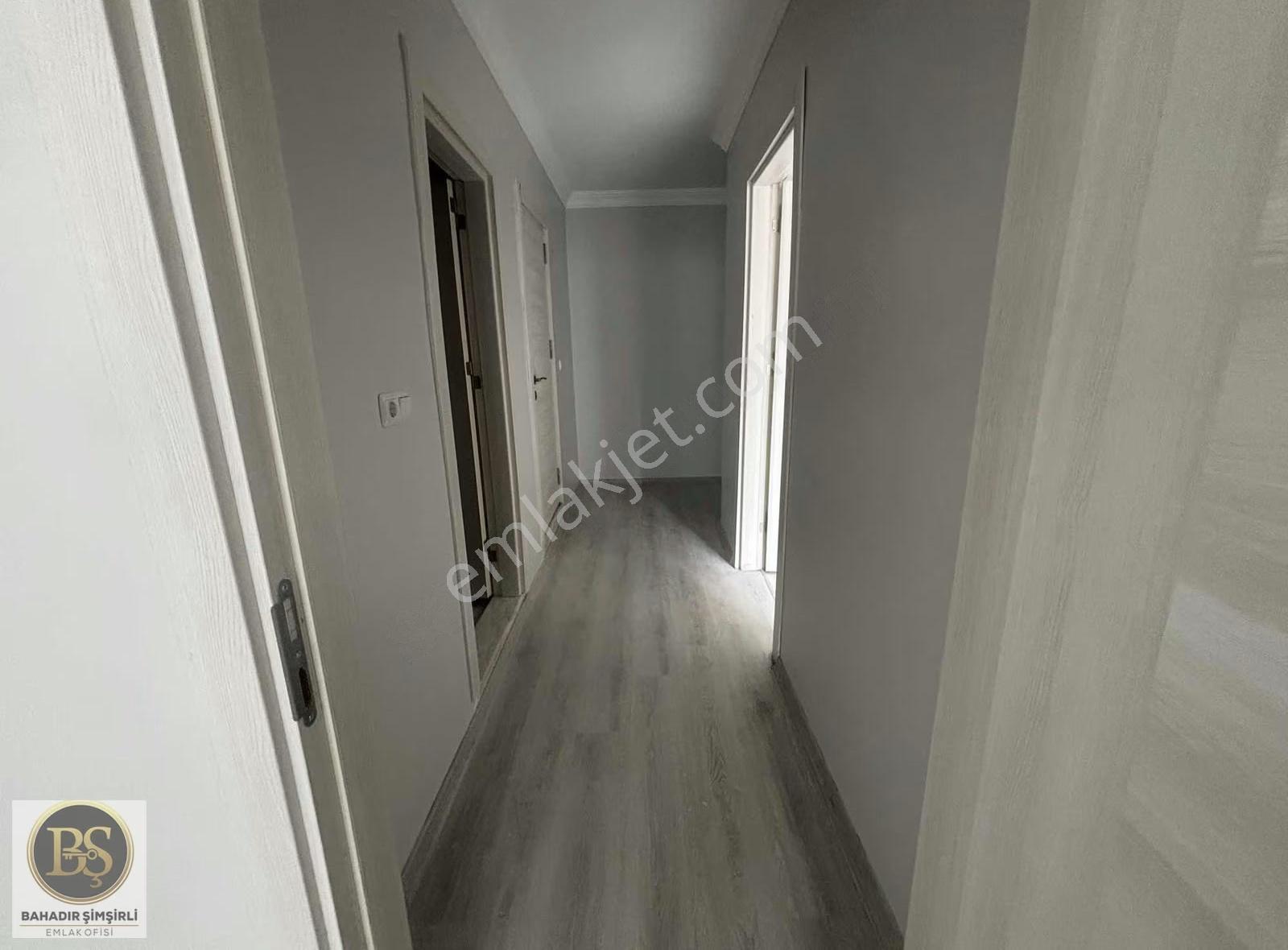 Bahadır Şimşirli'den Prestij Caddesi Yakını Kiralık 3+1 Daire - Görsel 26