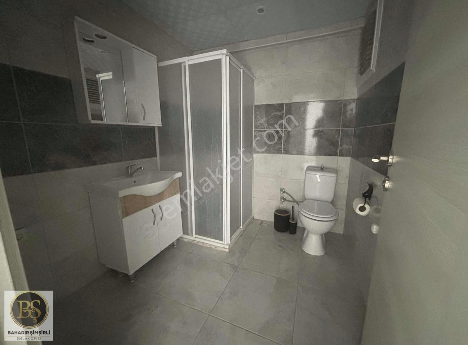 Bahadır Şimşirli'den Prestij Caddesi Yakını Kiralık 3+1 Daire - Görsel 34