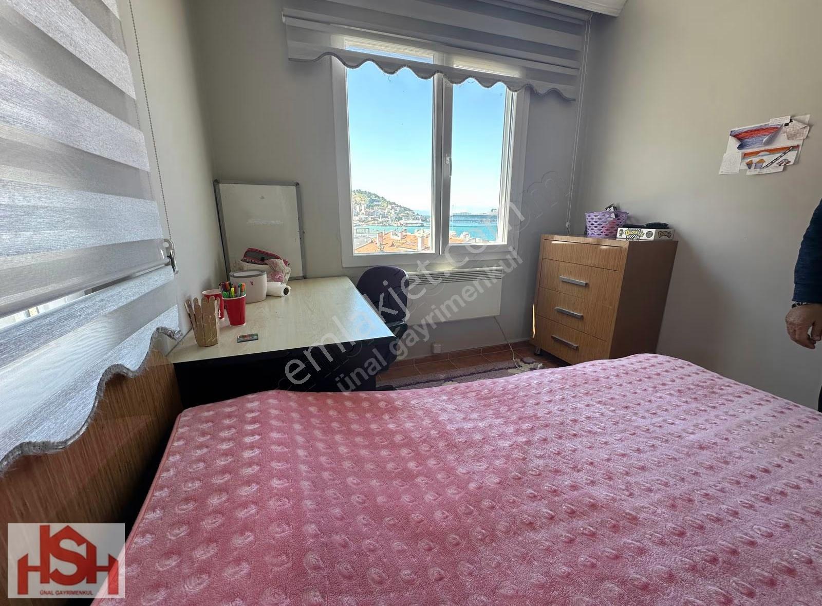 Kuşadası Marina'da Manzaralı 3+1 Satılık Tek Daire - Görsel 9