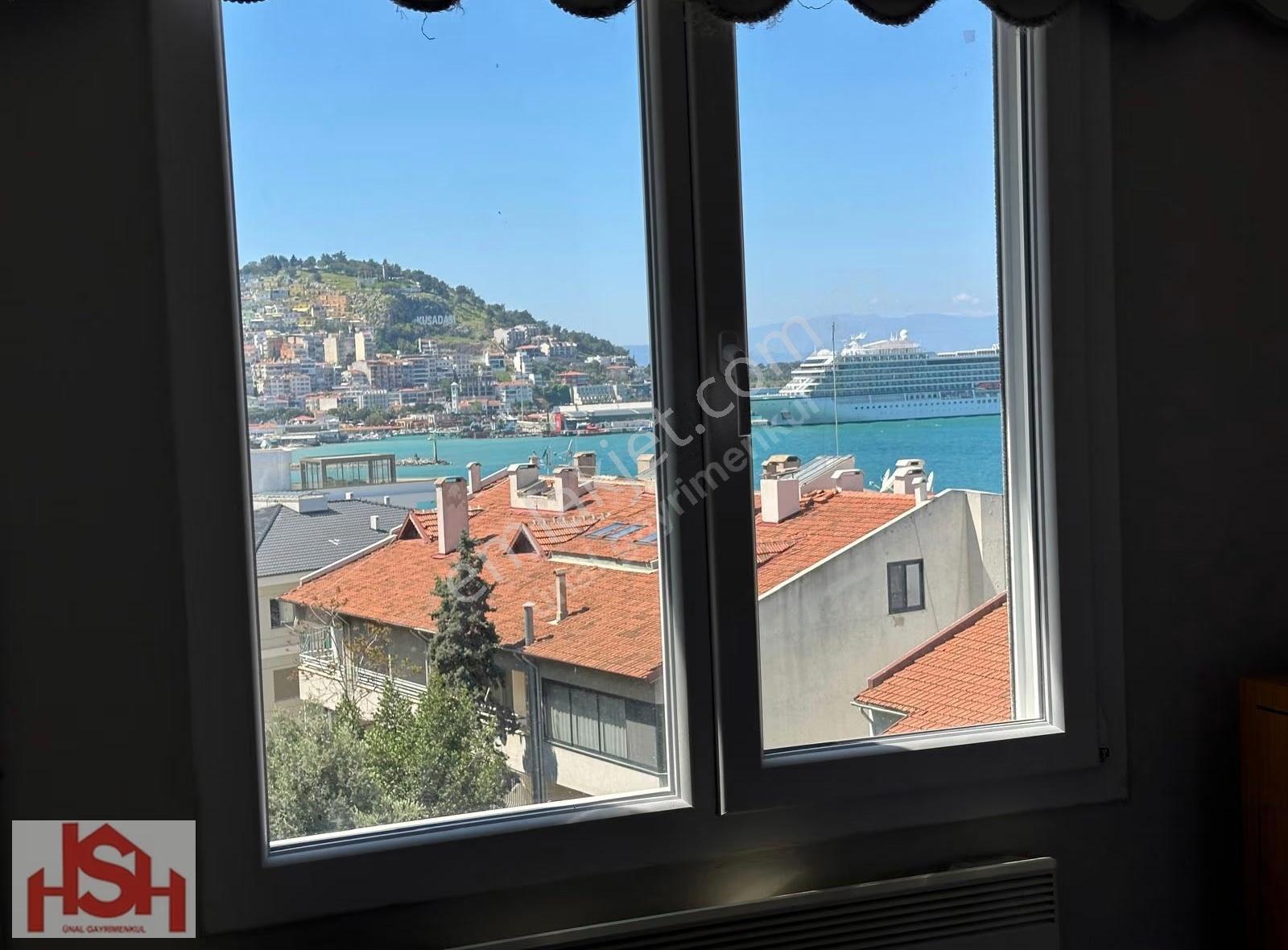 Kuşadası Marina'da Manzaralı 3+1 Satılık Tek Daire - Görsel 21