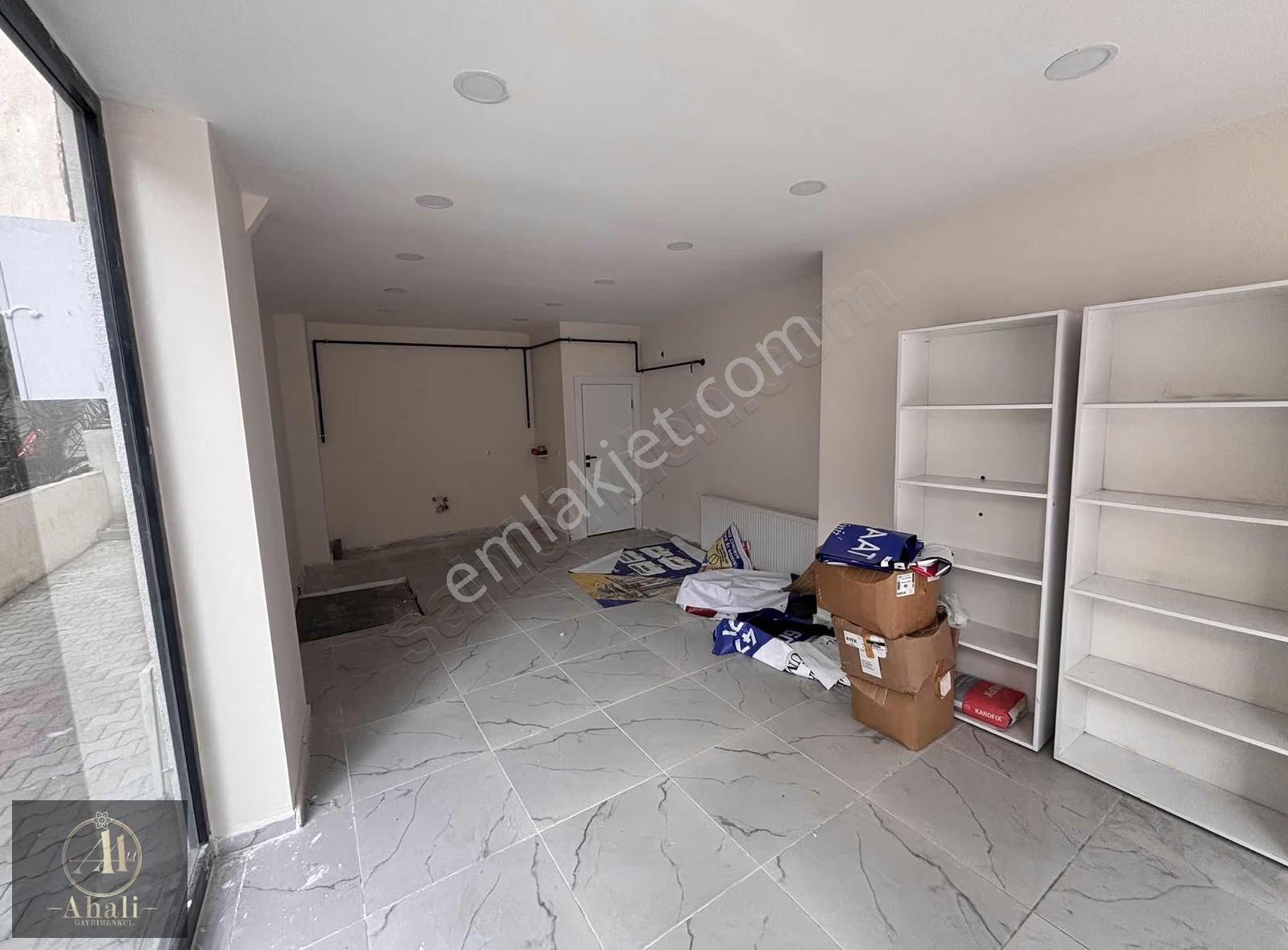 Metroya 1dk Yürüme Mesafesi Sıfır Kiralık Dükkan - Görsel 6