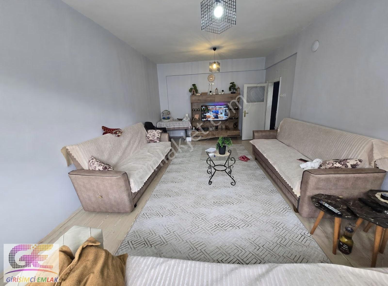 Girişimciden Yıldırım İlkokulu Yanı 3.kat Anayol Üstü 3+1 Daire