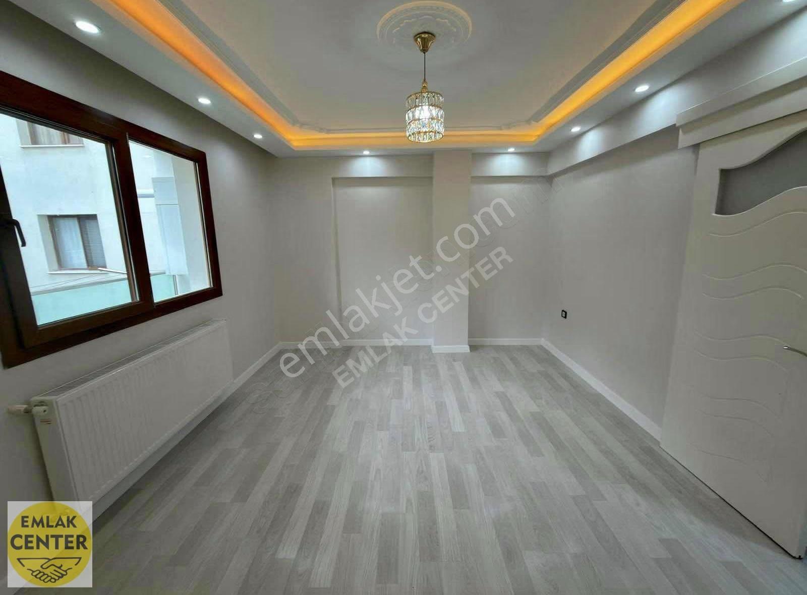 Emlak Center'dan Kiralık Muradiye'de 3+1 Kapalı Mutfak Daire - Görsel 10