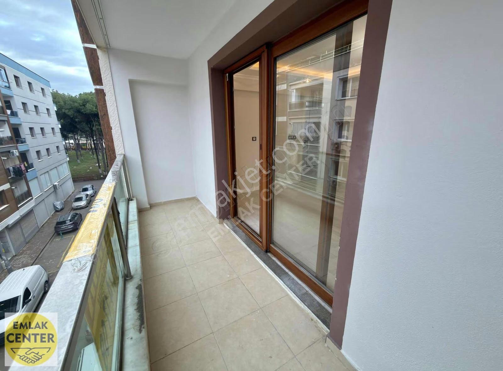 Emlak Center'dan Kiralık Muradiye'de 3+1 Kapalı Mutfak Daire - Görsel 22