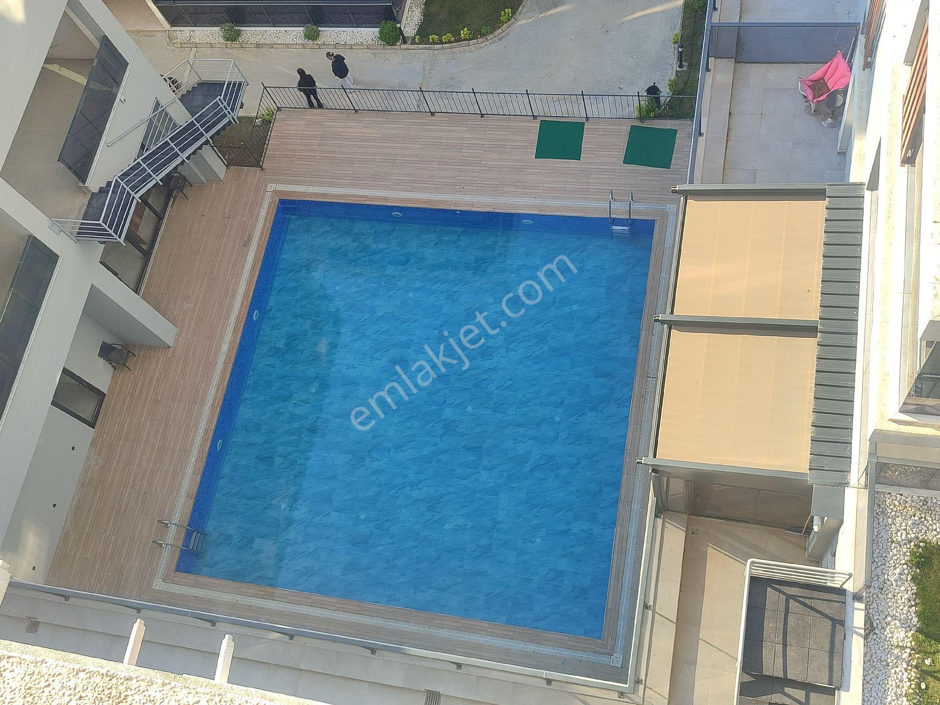 Hisar 'da 1+1 Eşyalı Deniz Manzaralı Havuzlu Kiralık Daire - Görsel 12