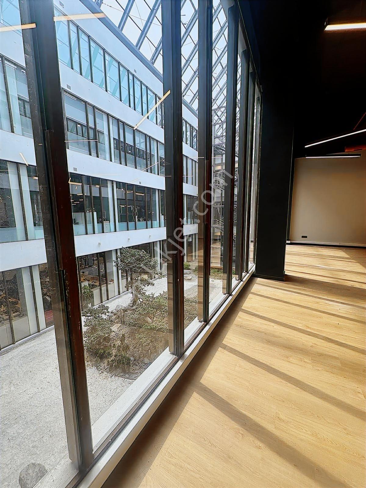 Az Katlı, Yataya Kurulu Haliç Manzaralı Kiralık 900 M² Ofis - Görsel 16
