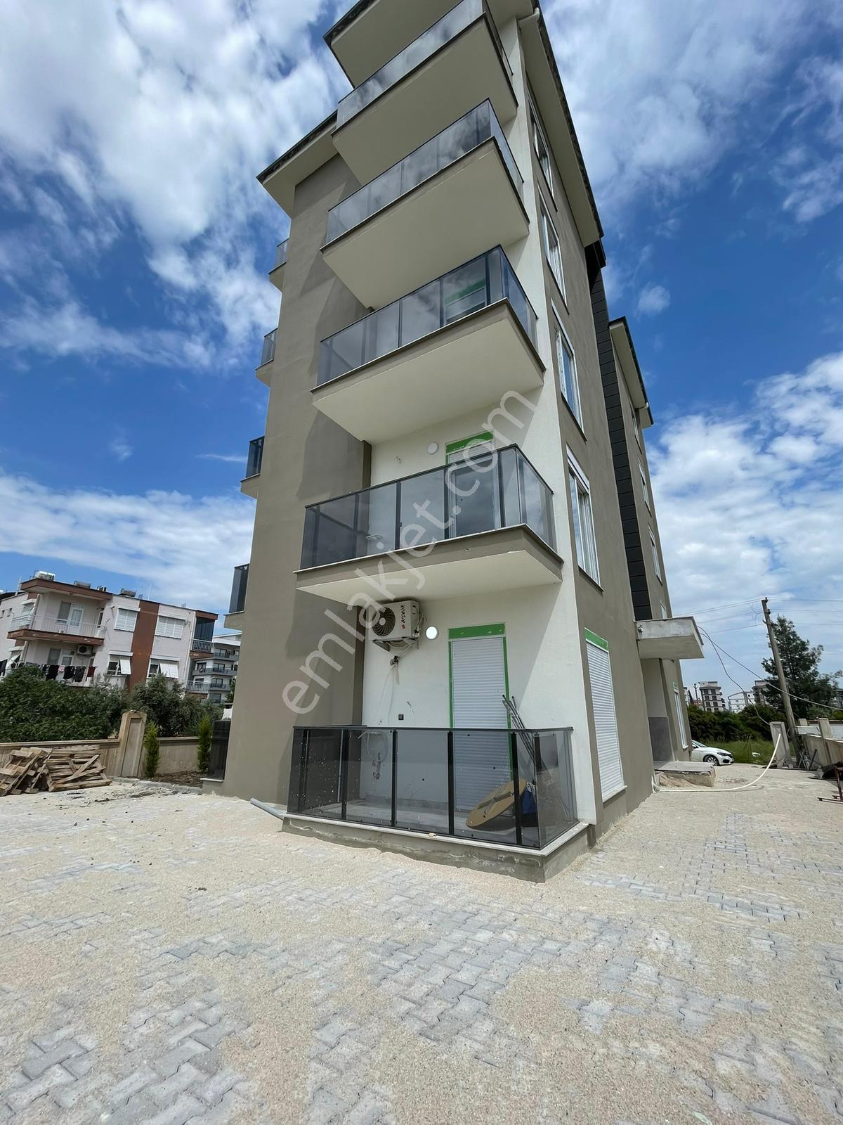 Döşemealtı Çıplaklı'da Pazarlığa Açık Daire