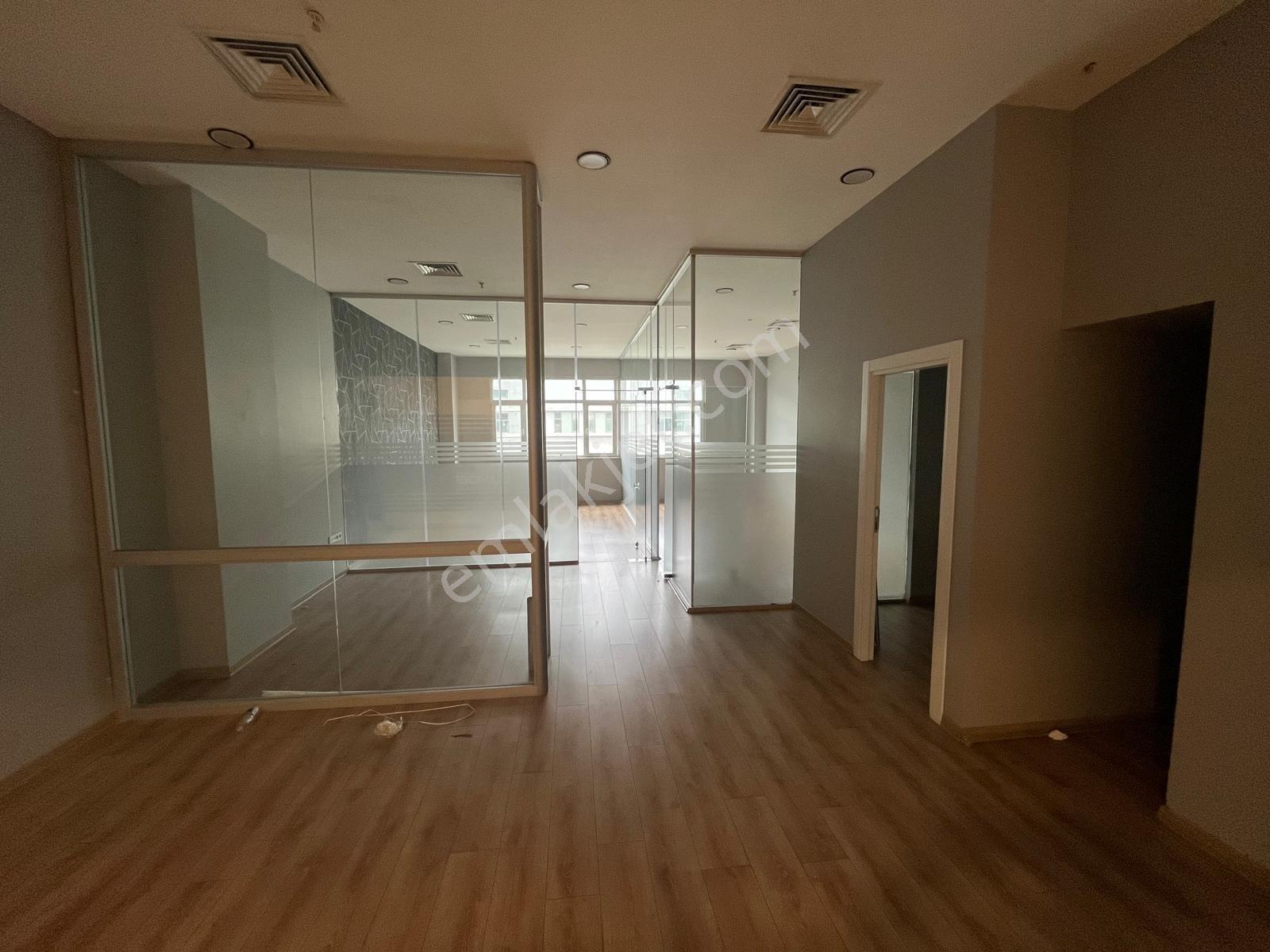 İkitelli Depositede 102m² Ofis+ Kdv - Görsel 8