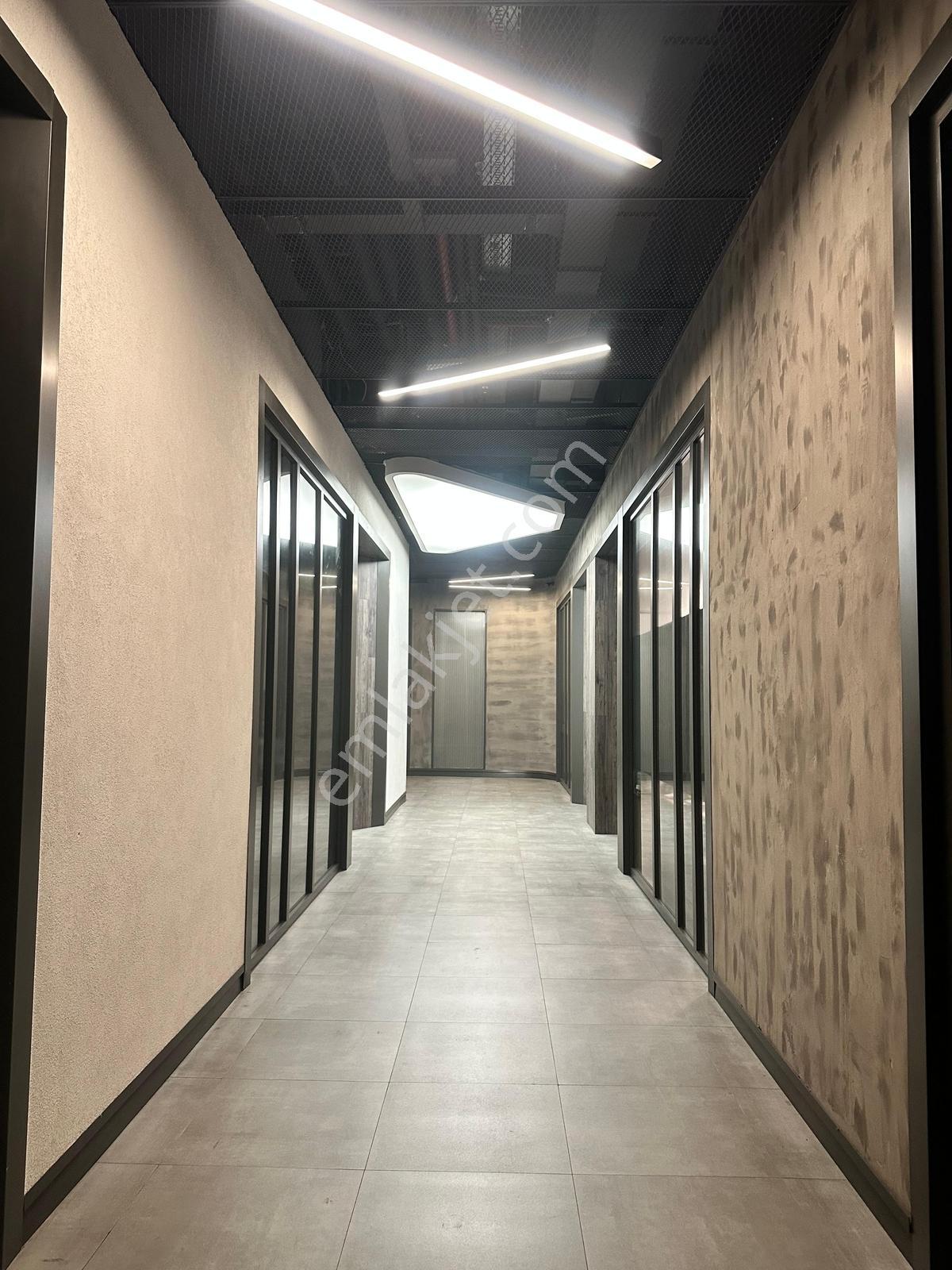 İkitelli Depositede 300² Ofis - Görsel 7