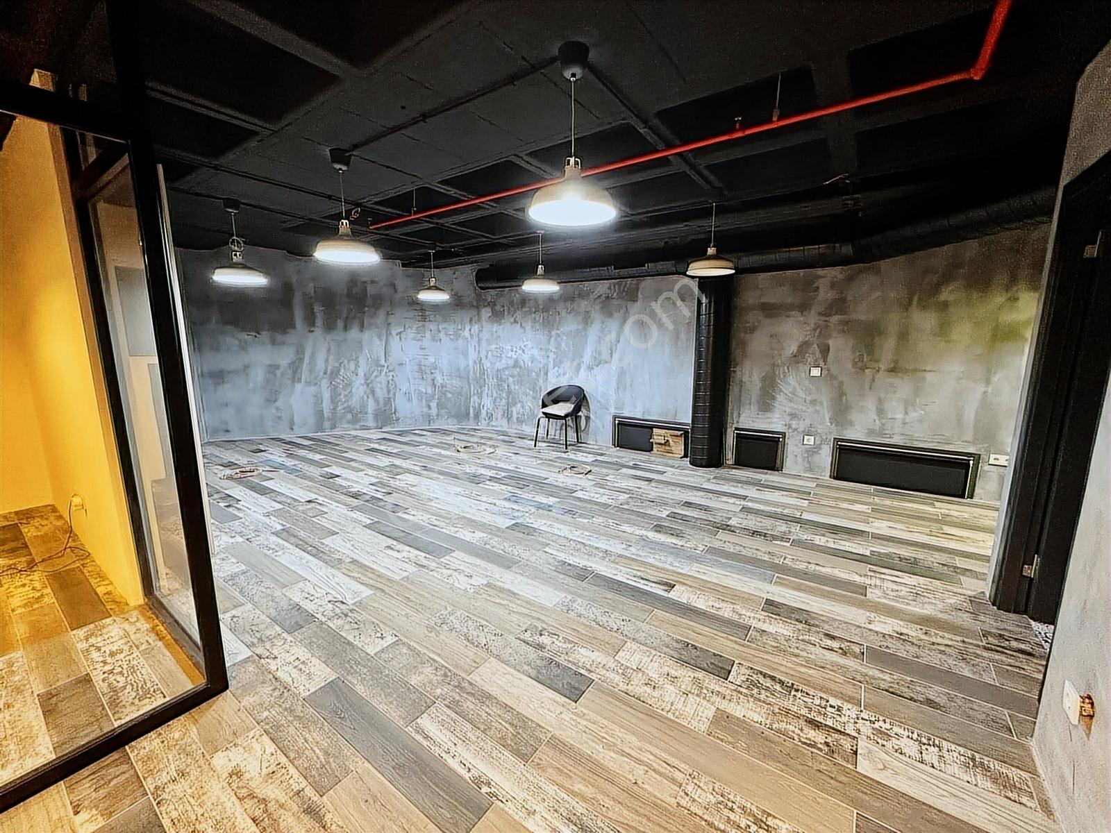 İkitelli Depositede 300² Ofis - Görsel 8