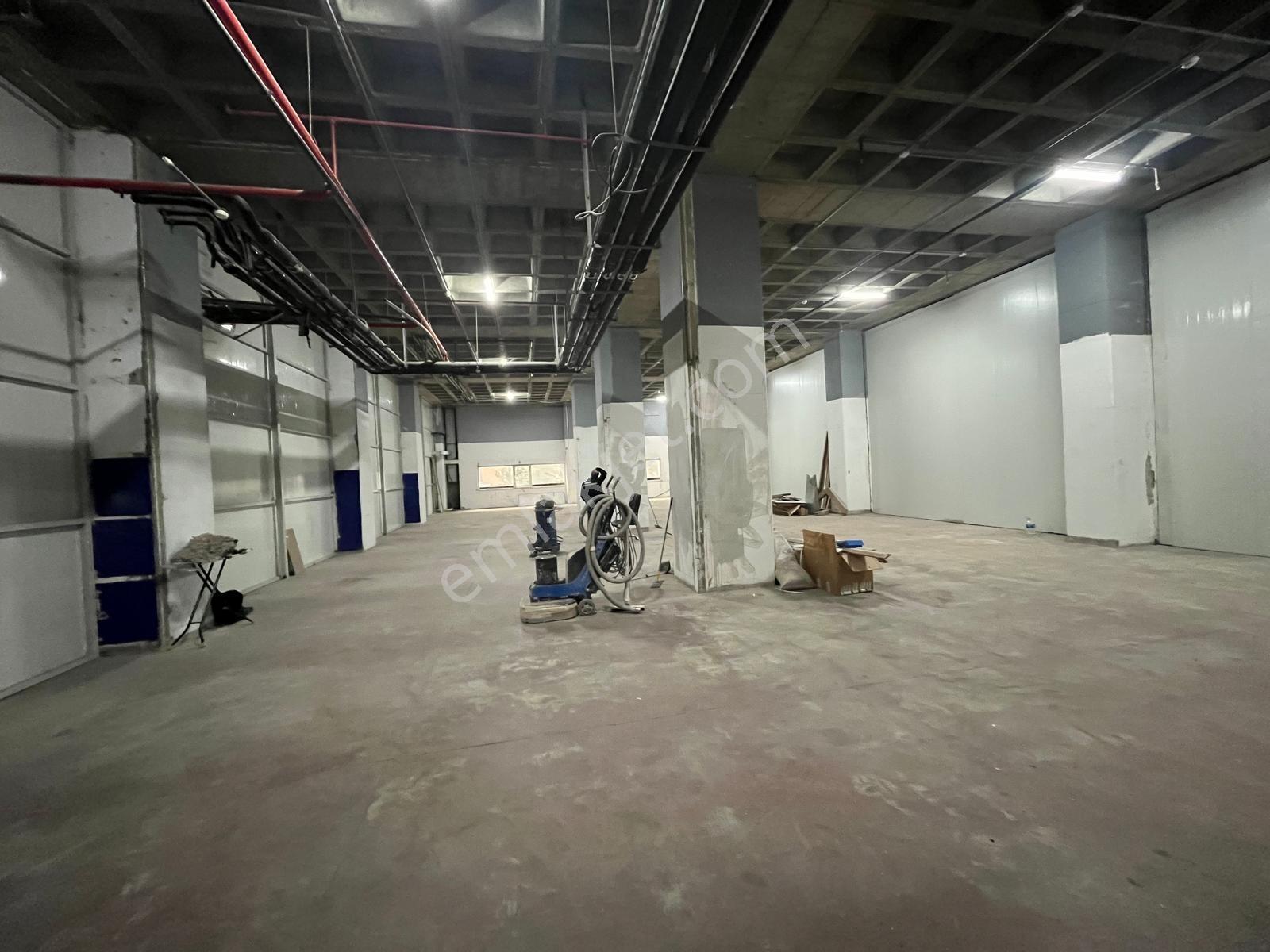 İkitelli'de 505 M² Depo/imalathane +kdv'li - Görsel 5
