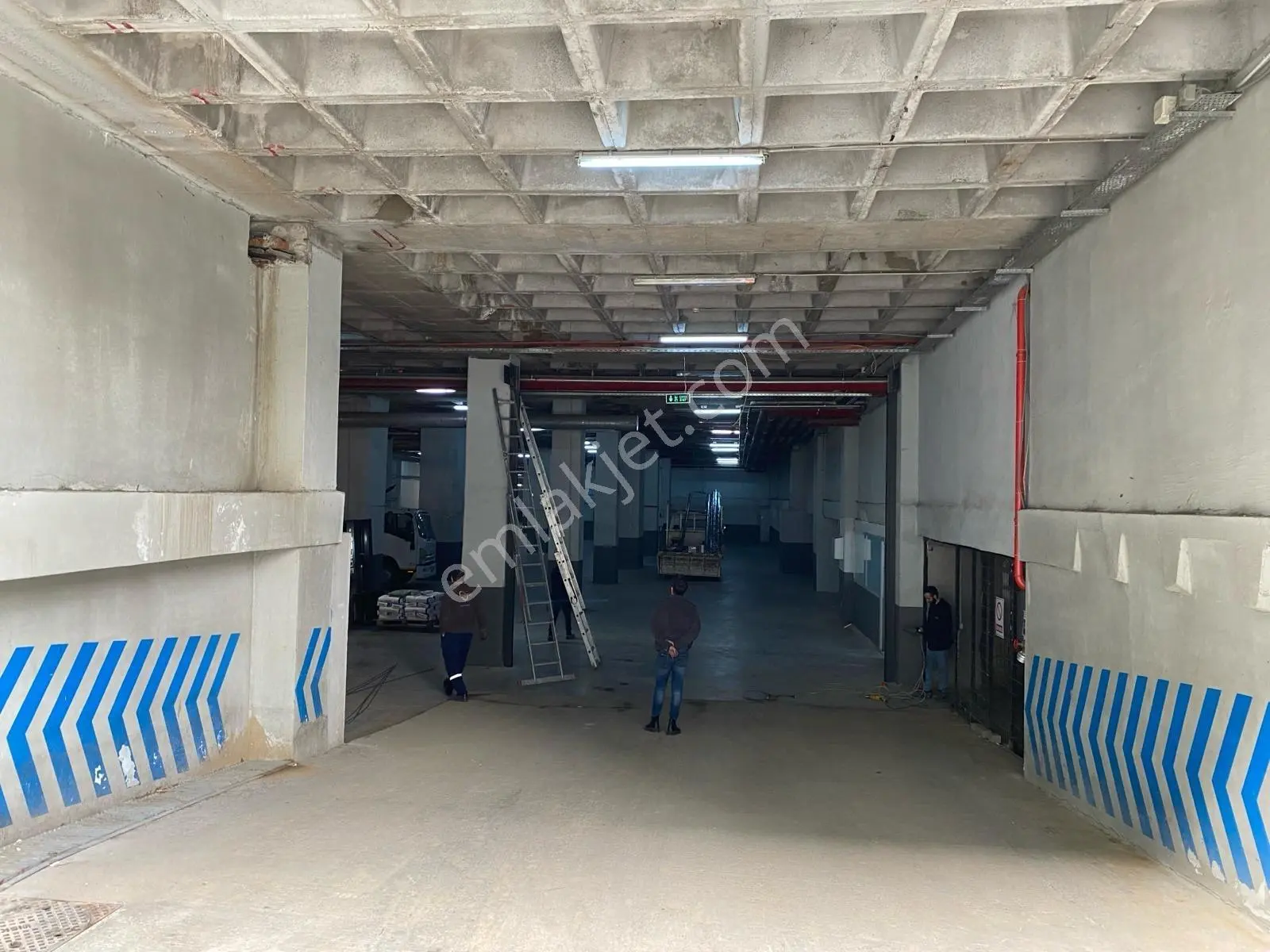 İkitellide Toprağa Basar Den 4400 M² Depo +kdv'li - Görsel 2