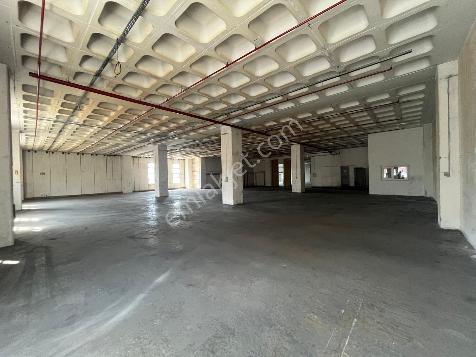 İkitelli'de Net 1860 M² Depo/imalathane +kdv'li - Görsel 7