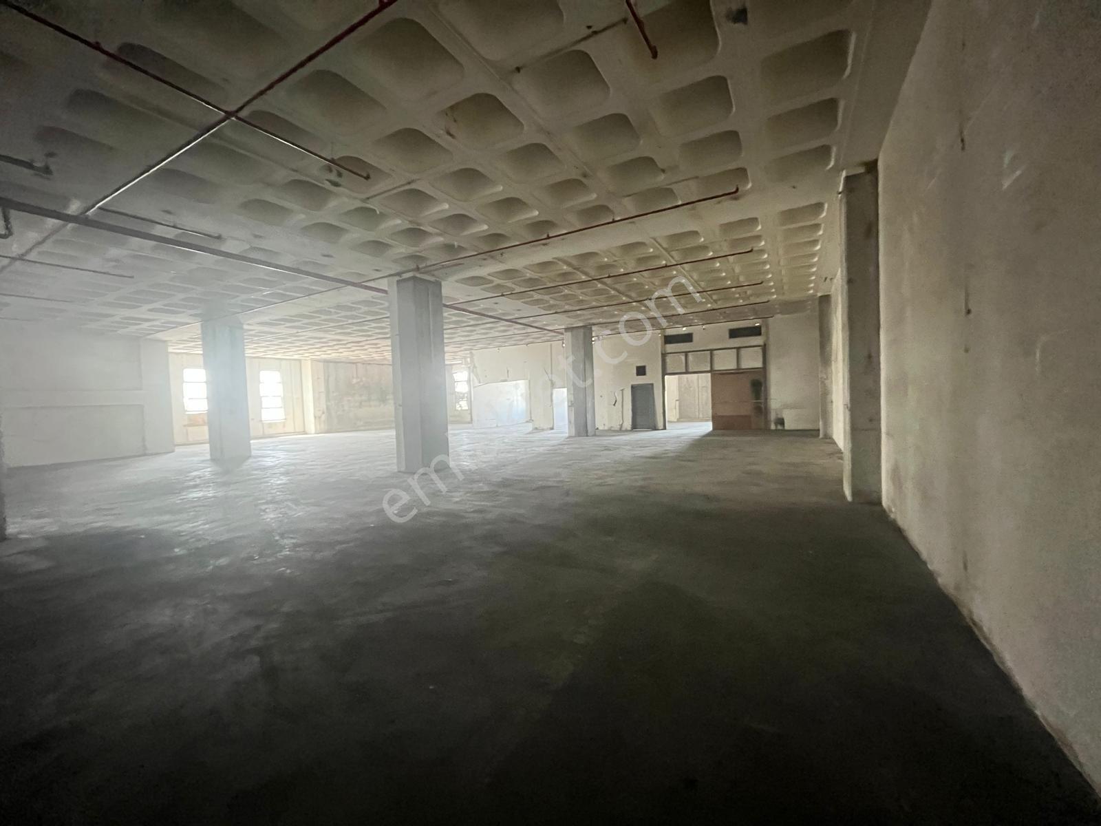 İkitelli'de Net 1860 M² Depo/imalathane +kdv'li - Görsel 20