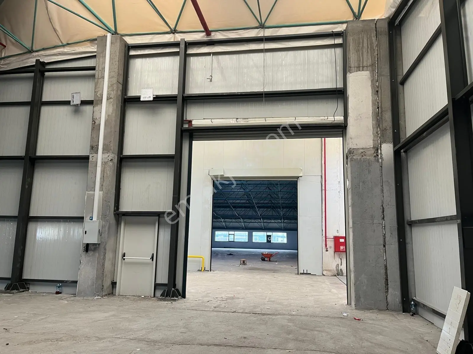 İkitelli'de 1517 M² Depo +kdv'li - Görsel 4