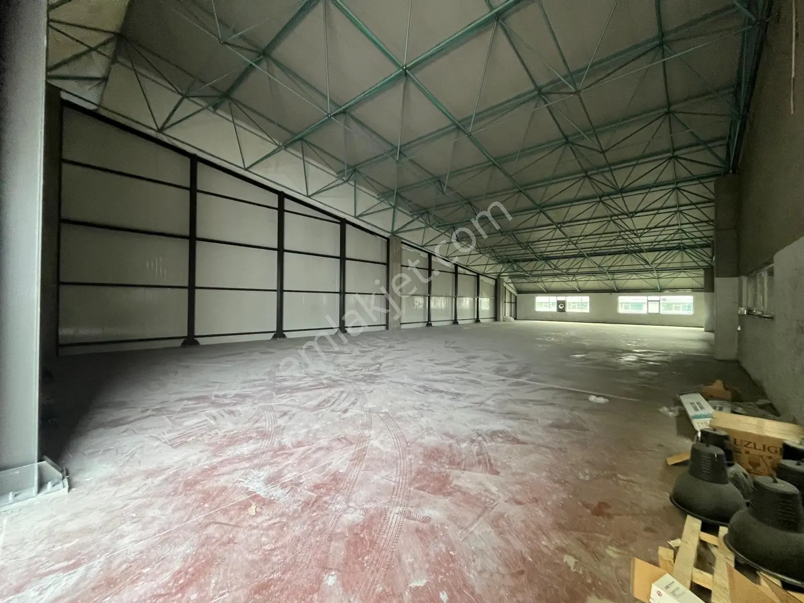 İkitelli'de 532 M² Depo&imalathane +kdv'li - Görsel 2