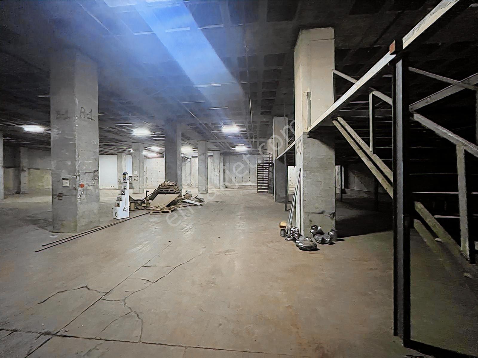 İkitelli'de Net 1255 M² Depo&imalathane +kdv'li - Görsel 14
