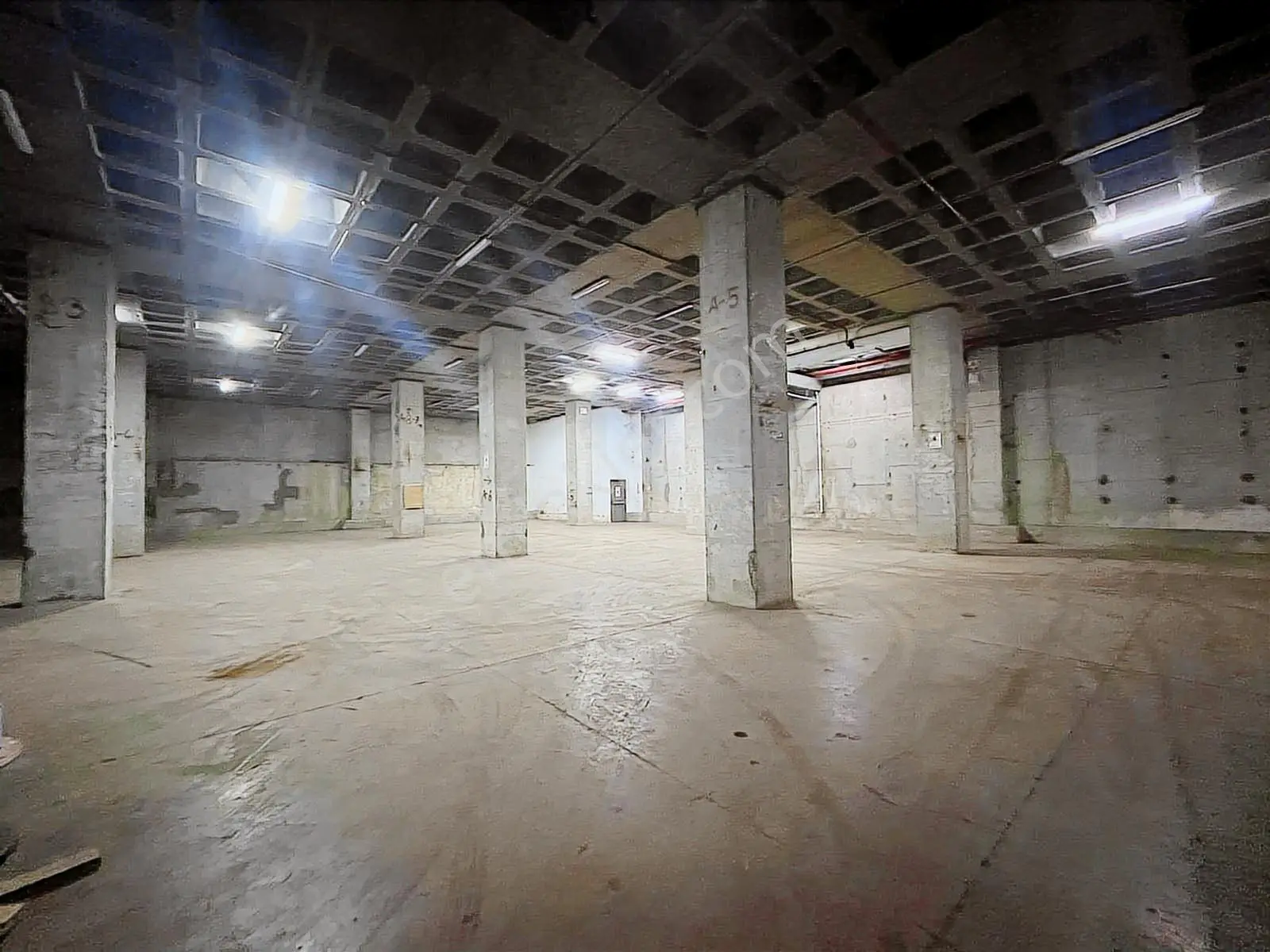 İkitelli'de Net 1255 M² Depo&imalathane +kdv'li - Görsel 4