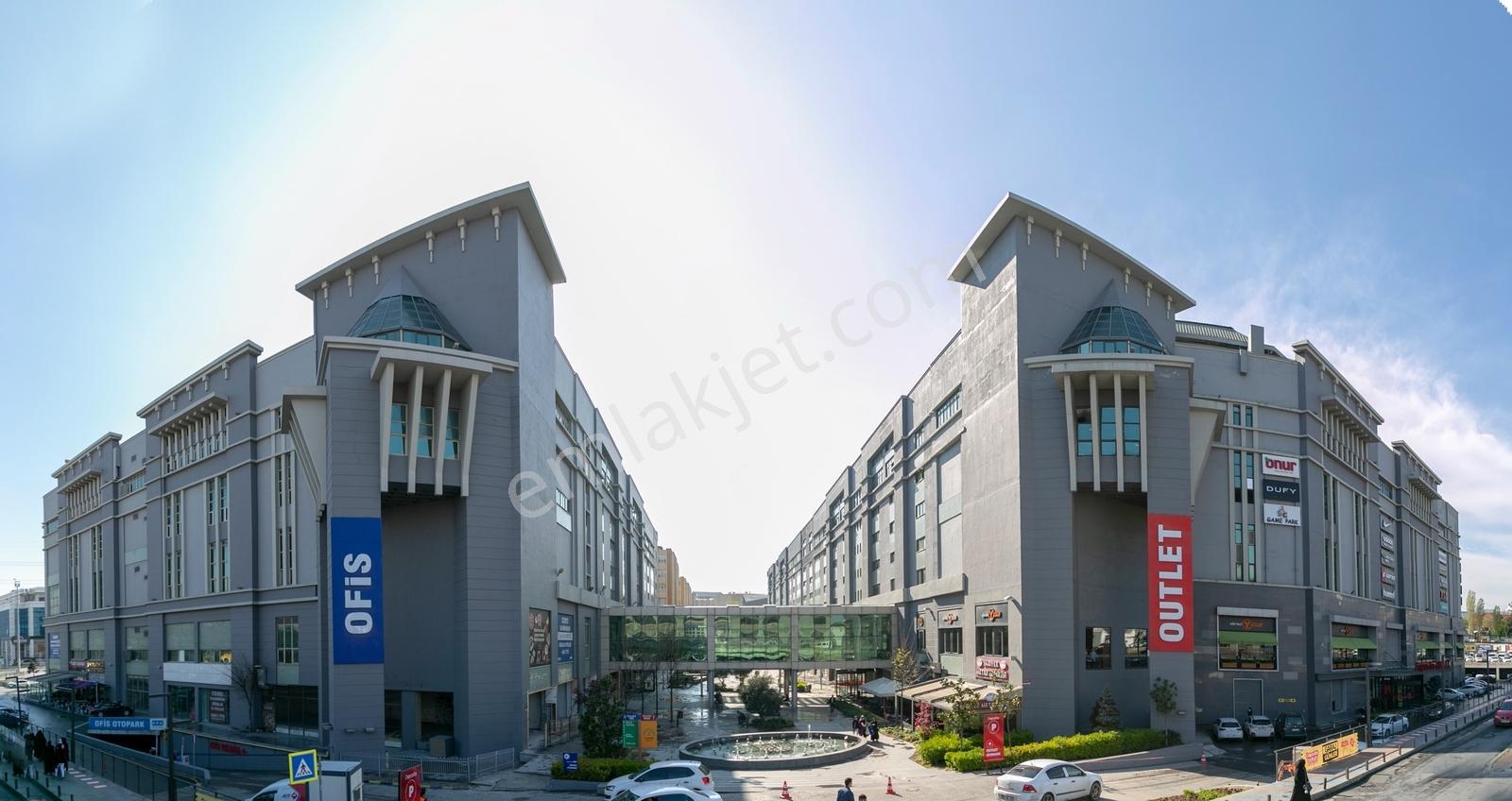 İkitellide Deposite'de 200 M² Ofis