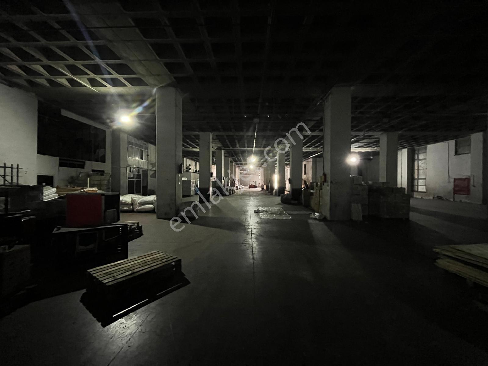 İkitelli'de 2819 M² Depo/imalathane +kdv'li - Görsel 12