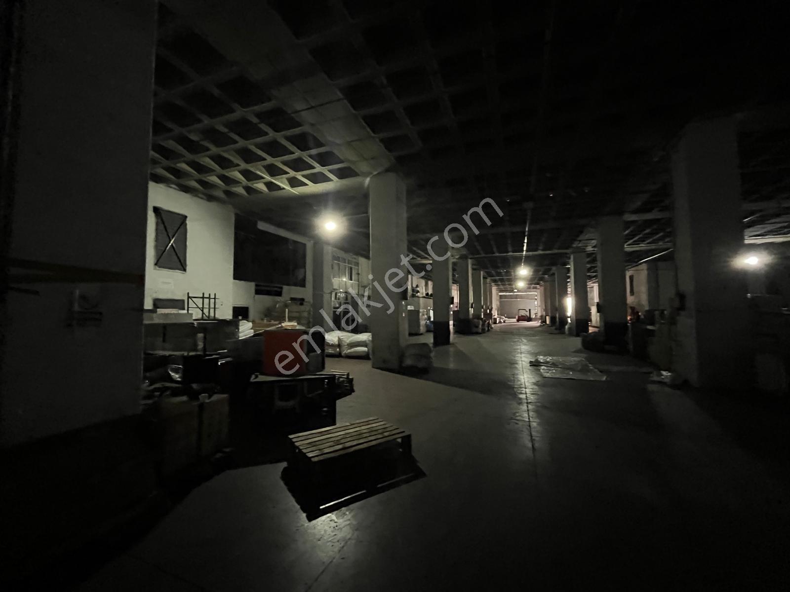 İkitelli'de 2819 M² Depo/imalathane +kdv'li - Görsel 14
