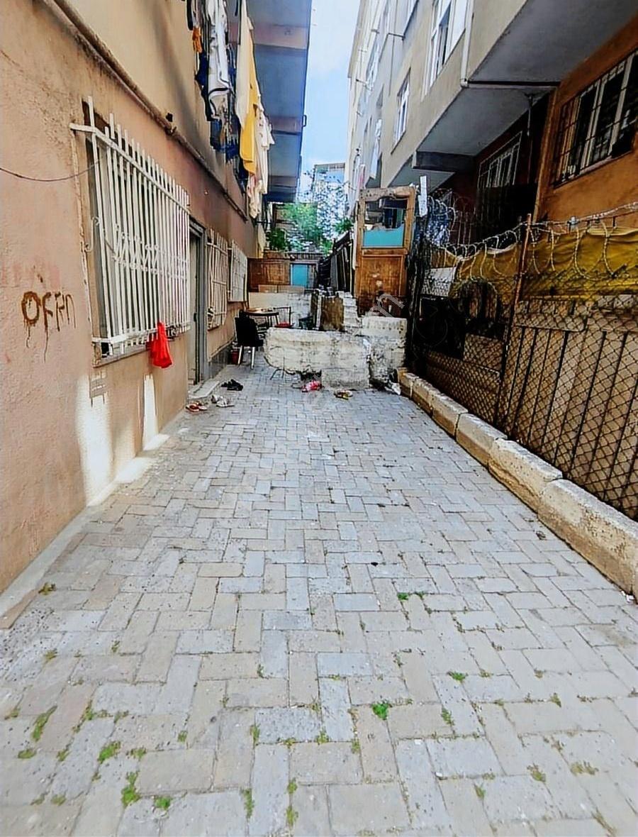 Acil Satılık 90 M2 Bağımsız Girişli Bahçekatı - Görsel 15