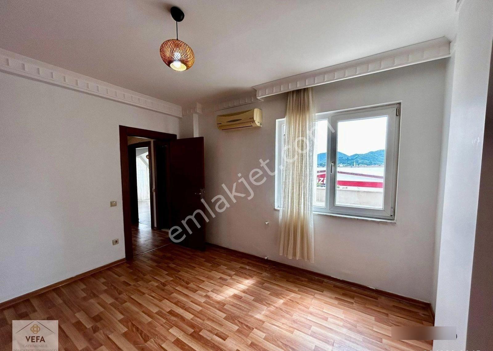 Marmaris'te Güvenlikli Havuzlu Sitede Satılık 3+1 Dubleks Daire - Görsel 27