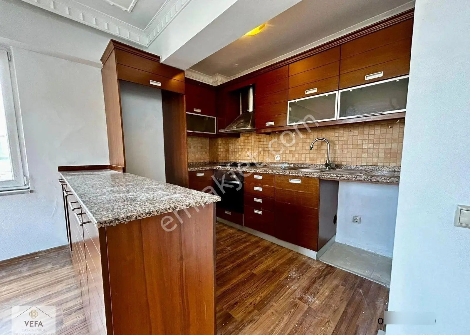 Marmaris'te Güvenlikli Havuzlu Sitede Satılık 3+1 Dubleks Daire - Görsel 2