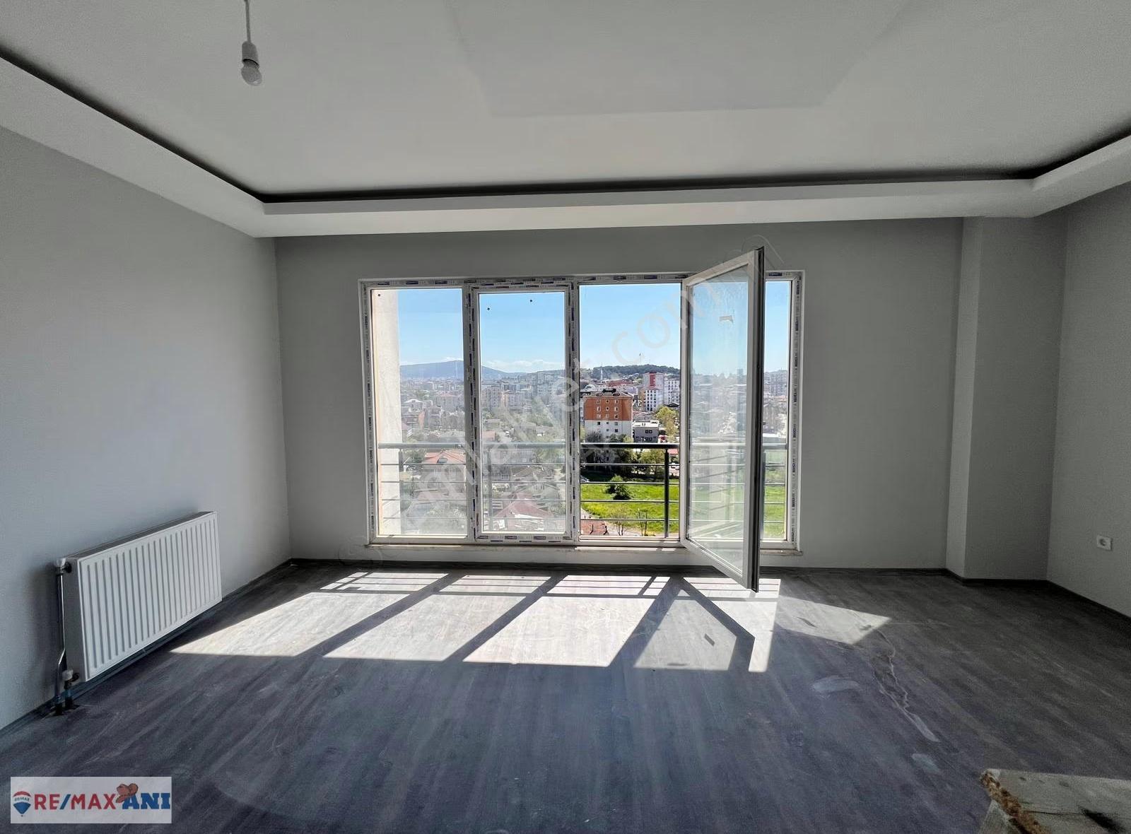 Ümraniye Aşağı Dudullu 'da Varna City 'de Kiralık 3+1 Daire - Görsel 12
