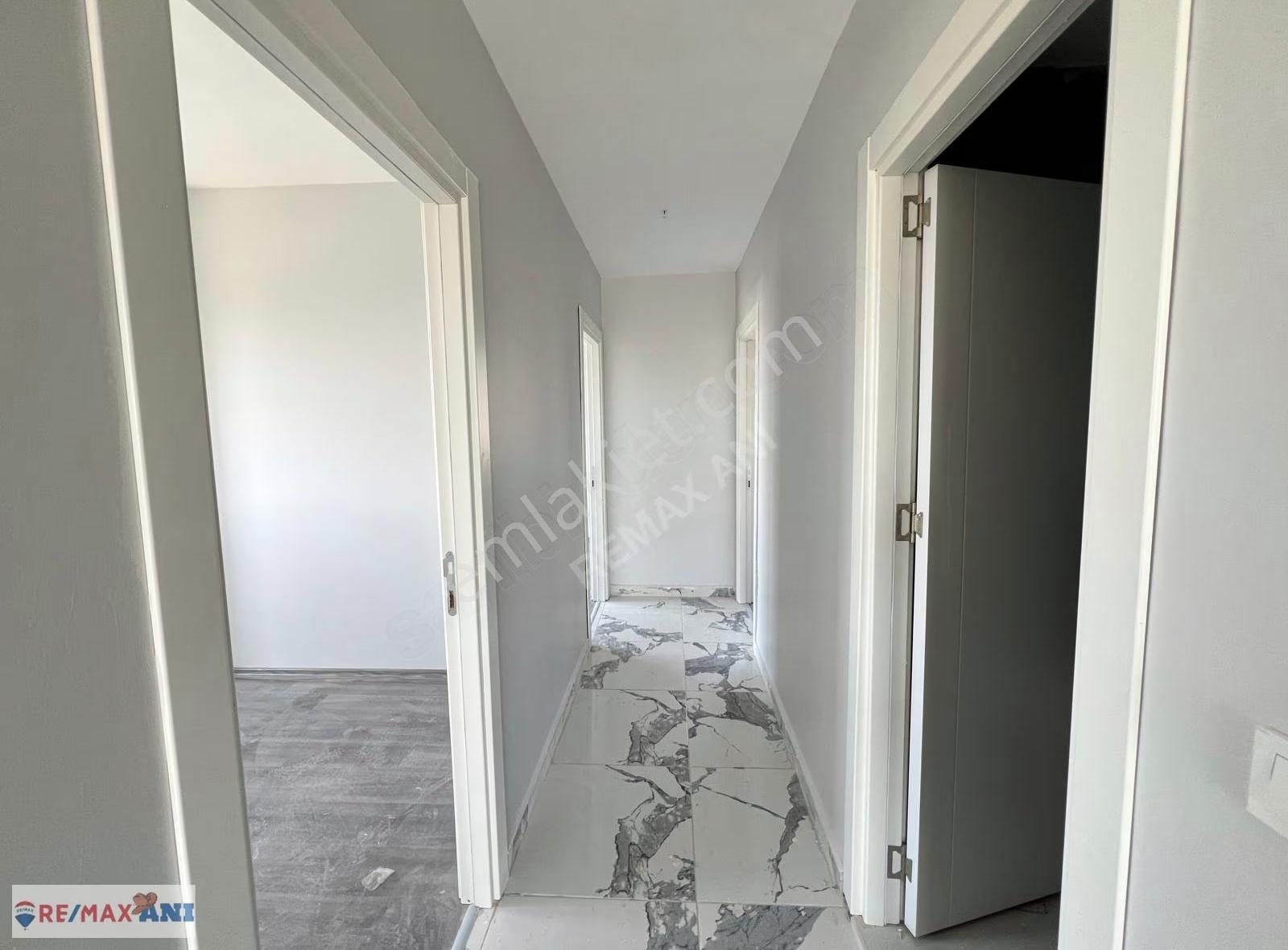 Ümraniye Aşağı Dudullu 'da Varna City 'de Kiralık 3+1 Daire - Görsel 13