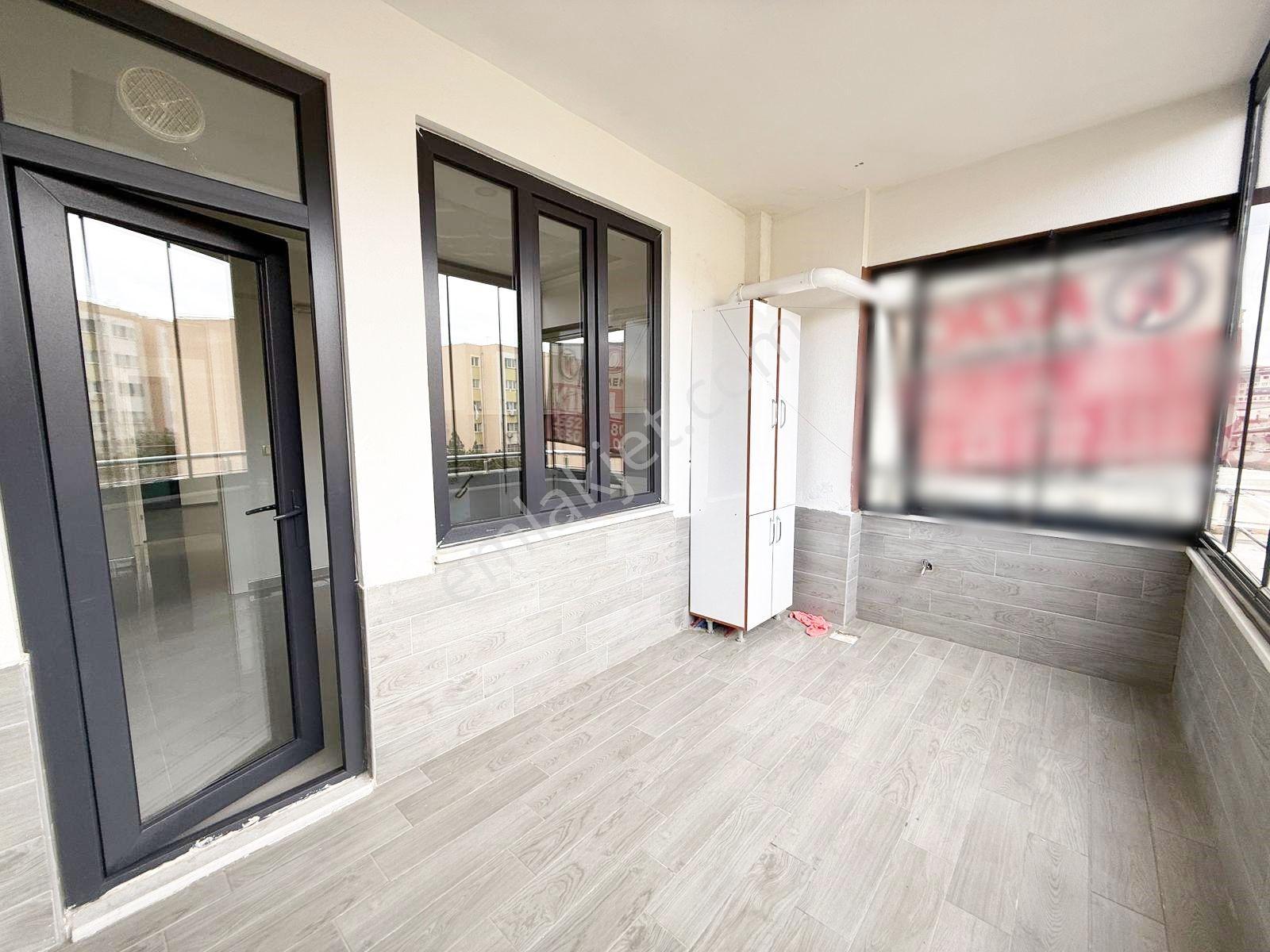 Beykent'te Modern Yaşamın Zirvesi 2+1 Ultra Lüks Cam Balkonlu Da - Görsel 3