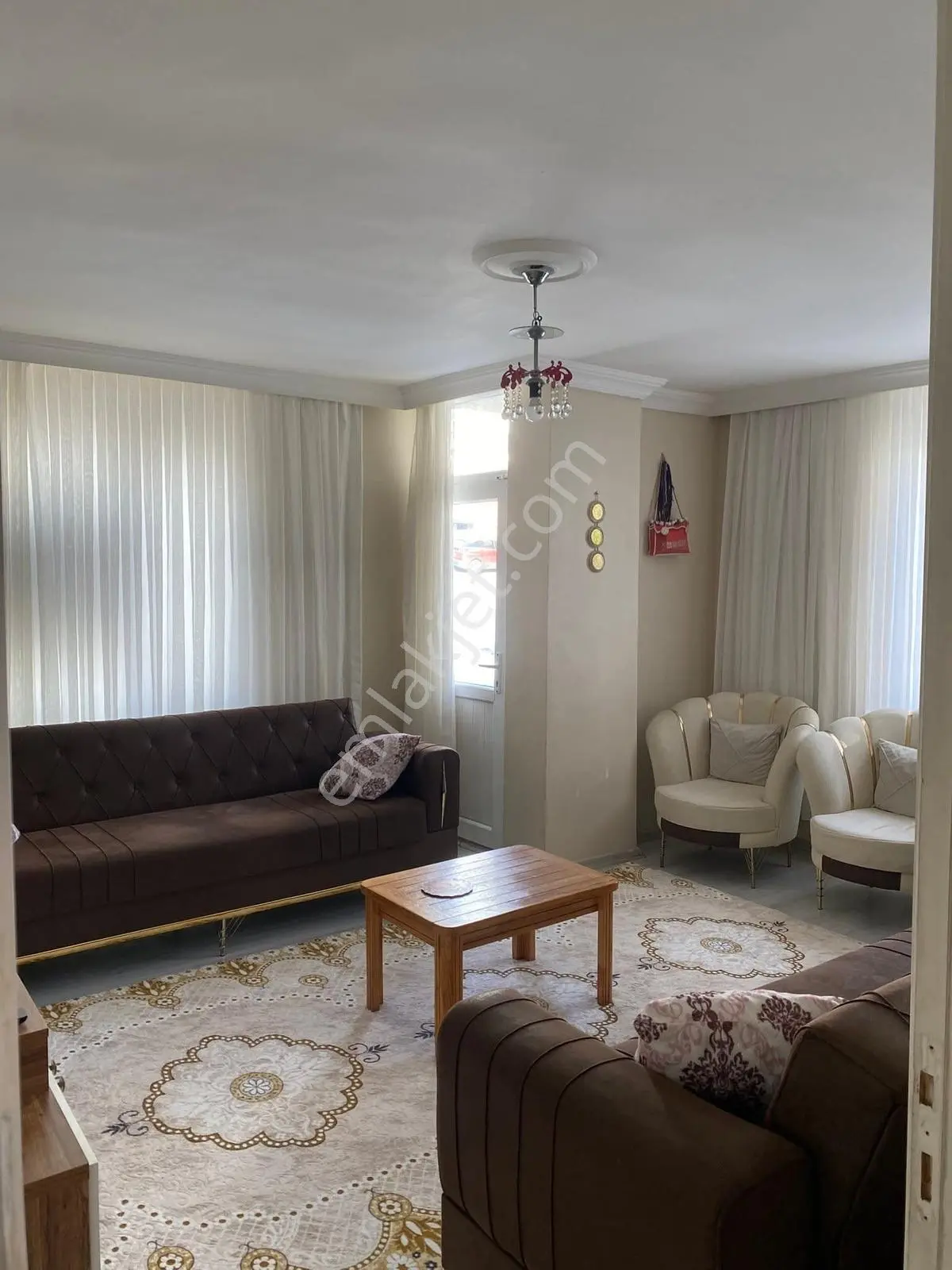 Gebze Cumhuriyet Mahallesinde 2+1 Satılık Arakat