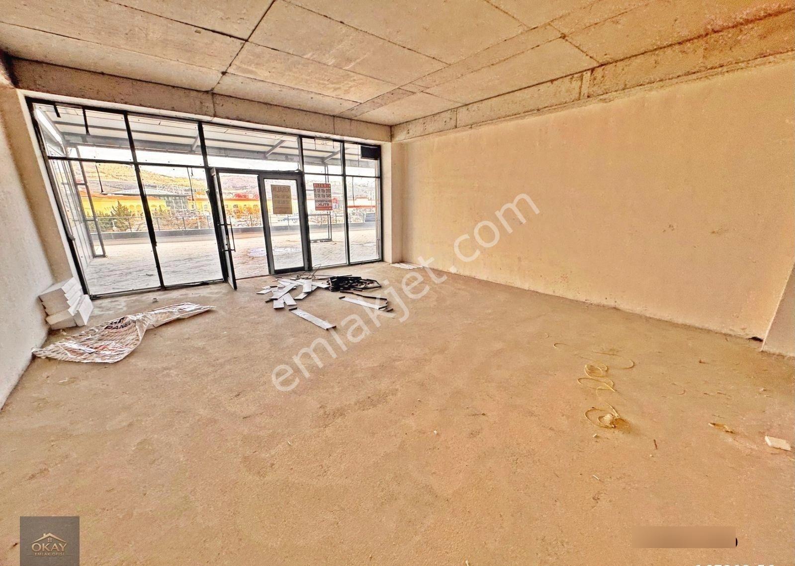 Forum Avm Karşısı Natura Teras'ta 1200m2 Her İşe Uygun Dükkan