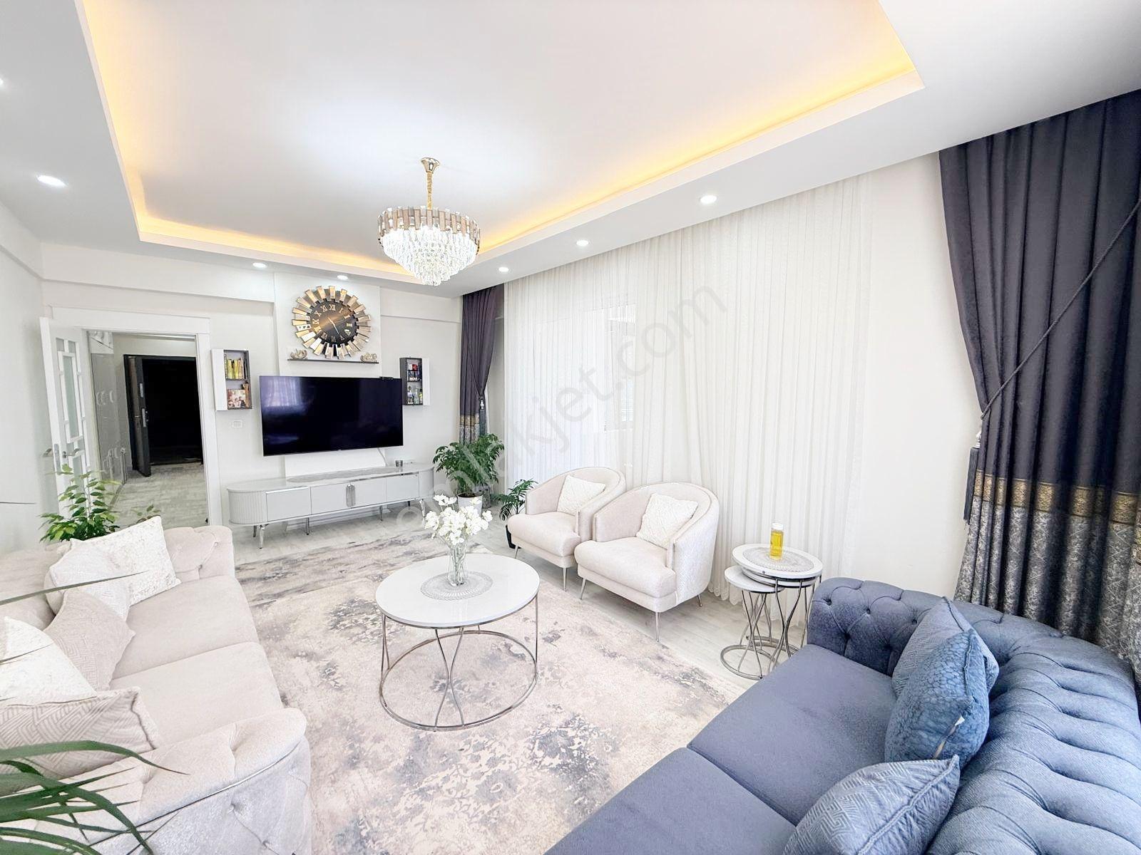 Beykent'te Geniş Yaşamın Yeni Adresi: Full Yapılı 3+1 Lüks Daire - Görsel 11