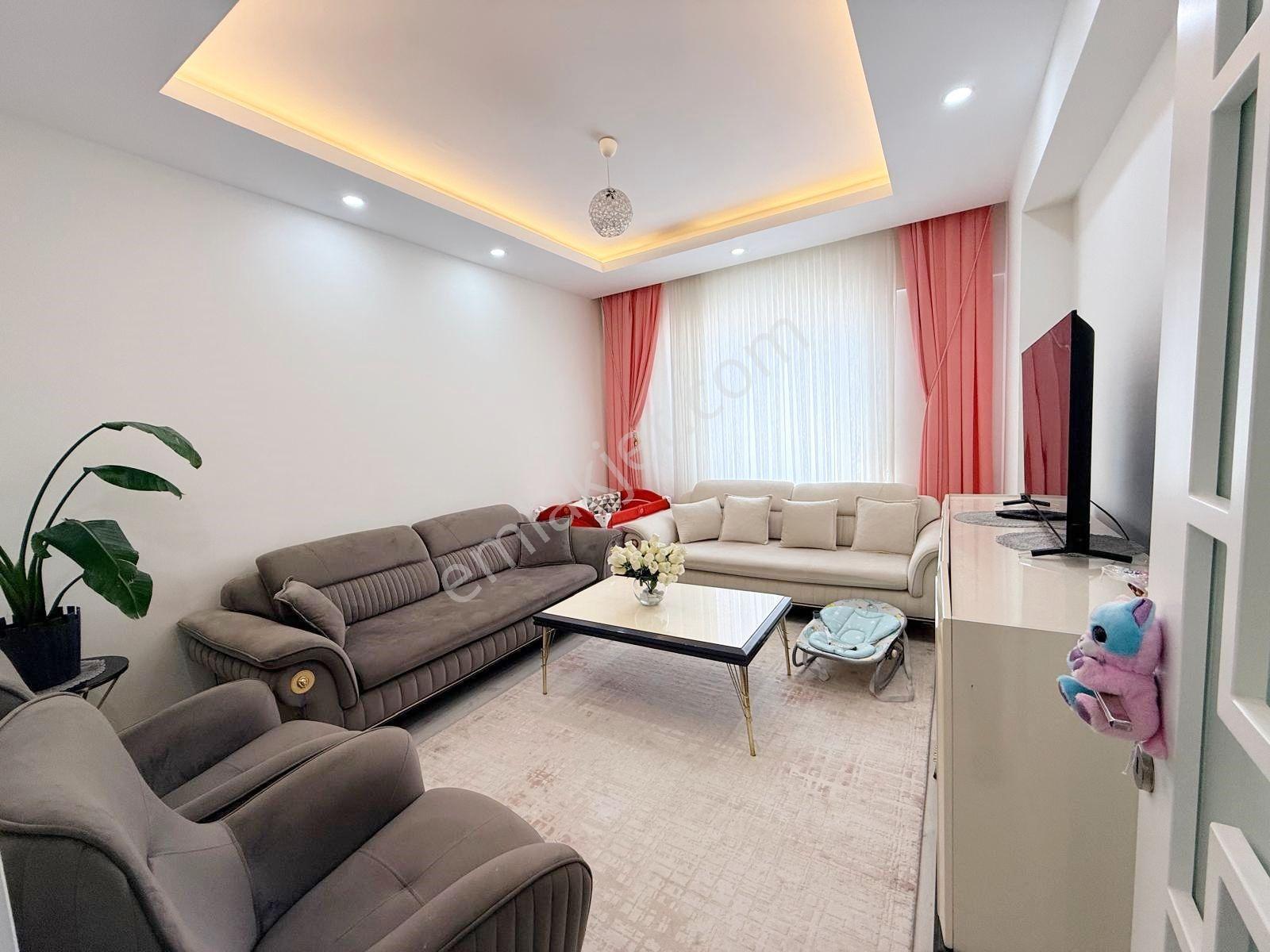 Beykent'te Geniş Yaşamın Yeni Adresi: Full Yapılı 3+1 Lüks Daire - Görsel 15